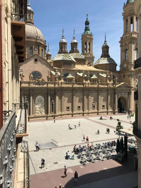Ferienwohnung Vtz El Balcon De Rey Alfonso IV Saragossa Exterior foto